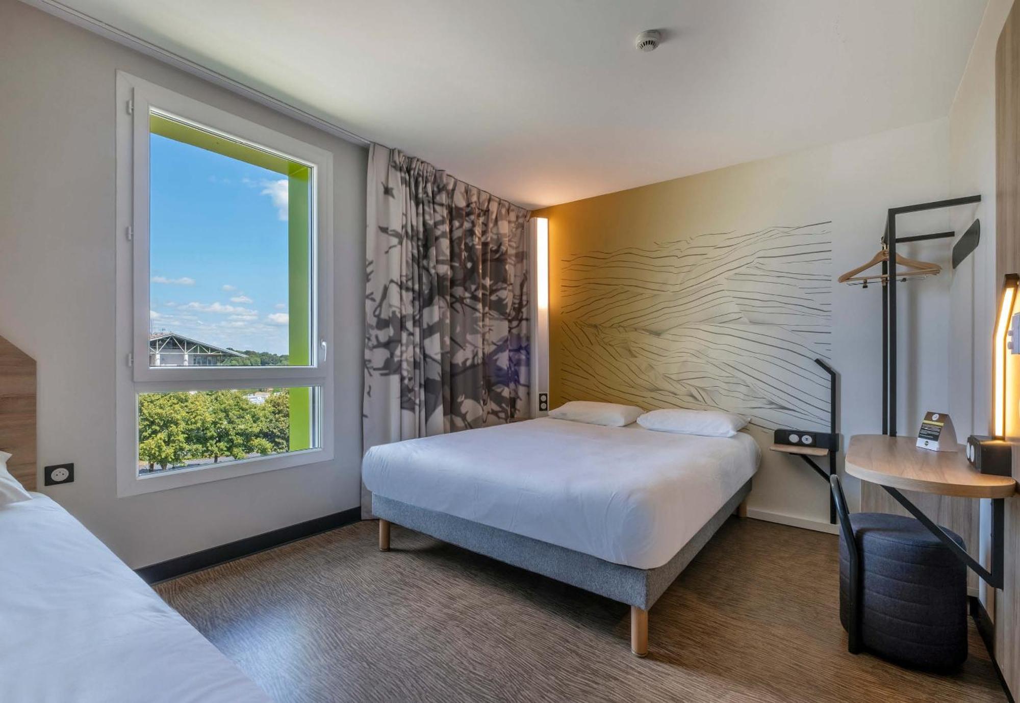 B&B Hotel Saintes Εξωτερικό φωτογραφία