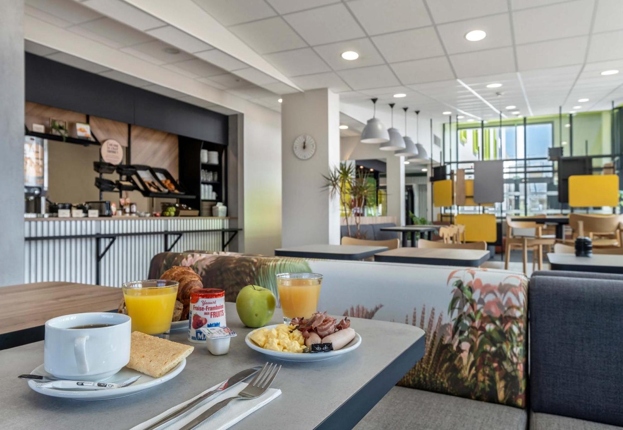 B&B Hotel Saintes Εξωτερικό φωτογραφία