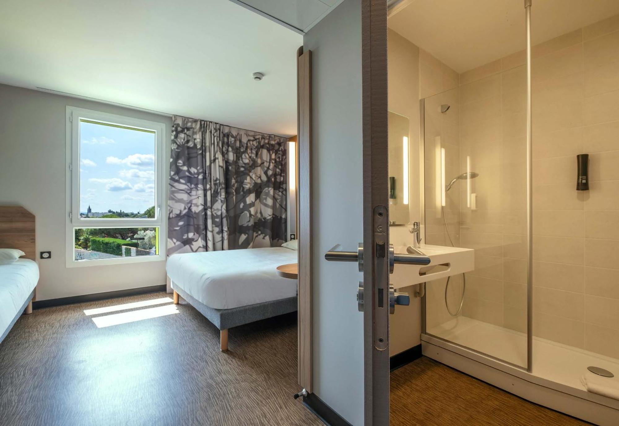 B&B Hotel Saintes Εξωτερικό φωτογραφία